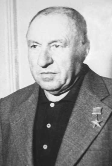 Миранович Евгений.