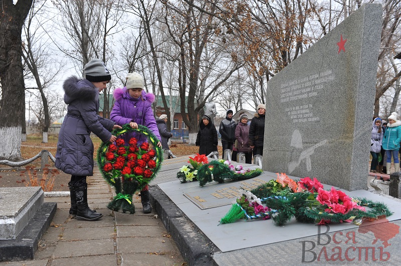 Братская могила, где похоронен Ваксман Исаак.